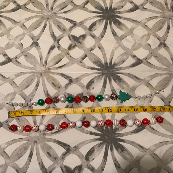 Red tulle tutu skirt sz 4t & Christmas necklaces set - Picture 6 of 6